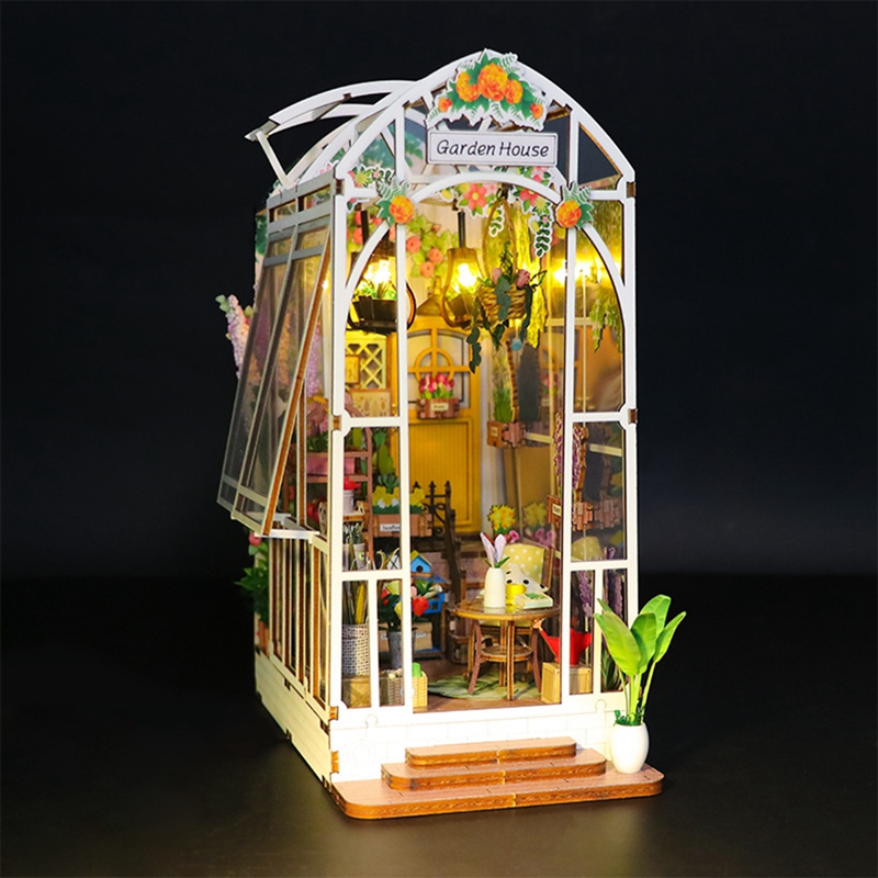 ブックヌックキット DIY ミニチュアハウス LEDライト付 - Books のレビューと価格